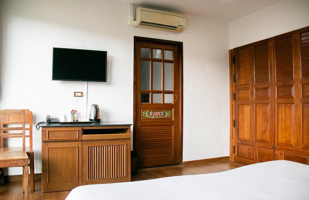 Lamphu Tree House Boutique Hotel-1